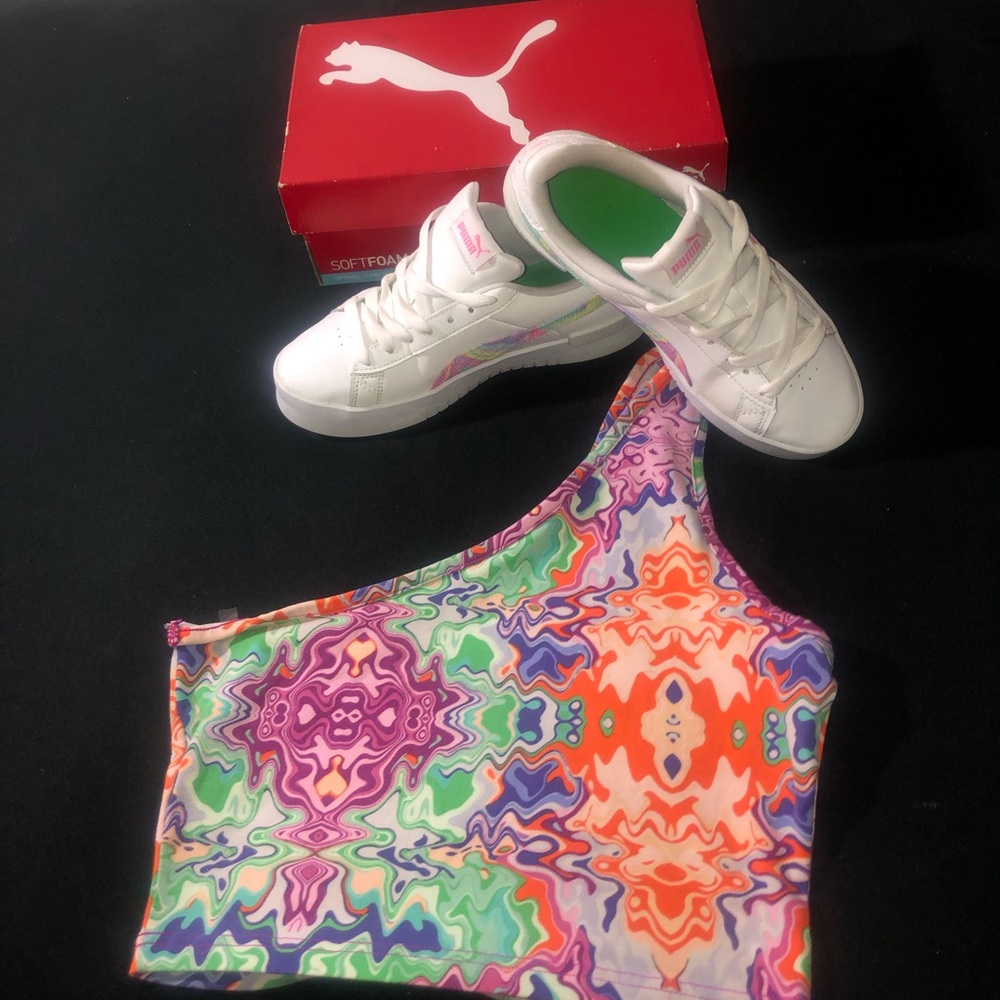Puma White Sneakers with Iridescent Logo Accent